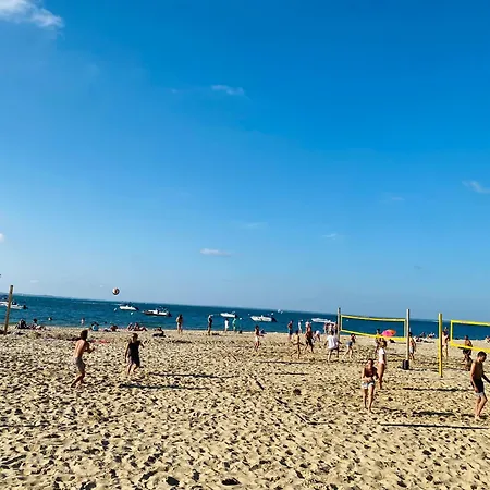 Et Centre A Pied, La Pinasse Est Maison Duplex Climatisee Avec Menage, Draps Et Serviettes Inclus Arcachon