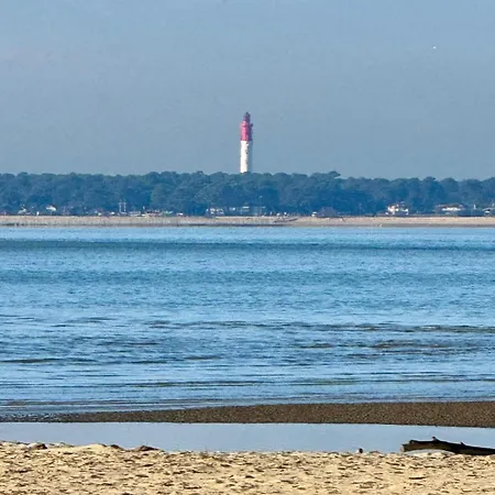 Et Centre A Pied, La Pinasse Est Maison Duplex Climatisee Avec Menage, Draps Et Serviettes Inclus Ferienhaus Arcachon